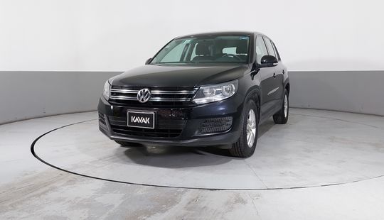 Volkswagen • Tiguan