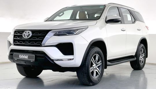 Toyota • Fortuner