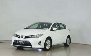 Toyota • Auris