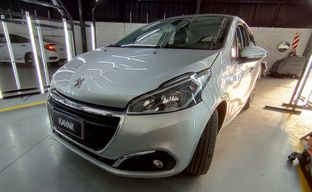 Peugeot • 208