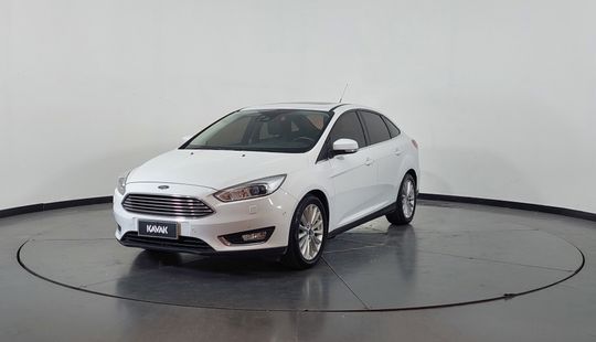 Ford Focus III 2.0 TITANIUM MT-2016