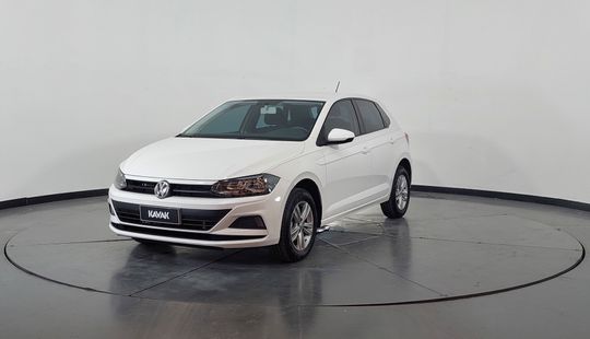 Volkswagen • Polo