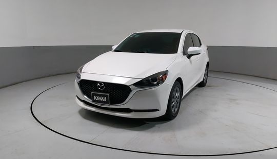 Mazda • Mazda 2