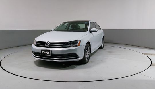 Volkswagen • Jetta