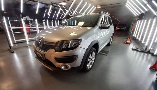 Renault Sandero Stepway 1.6 PRIVILEGE MT-2016