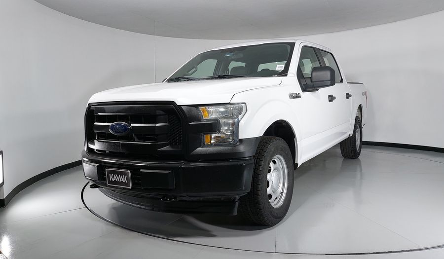 Ford F-150 5.0 XL CREW CAB 4WD V8 AUTO Pickup 2017