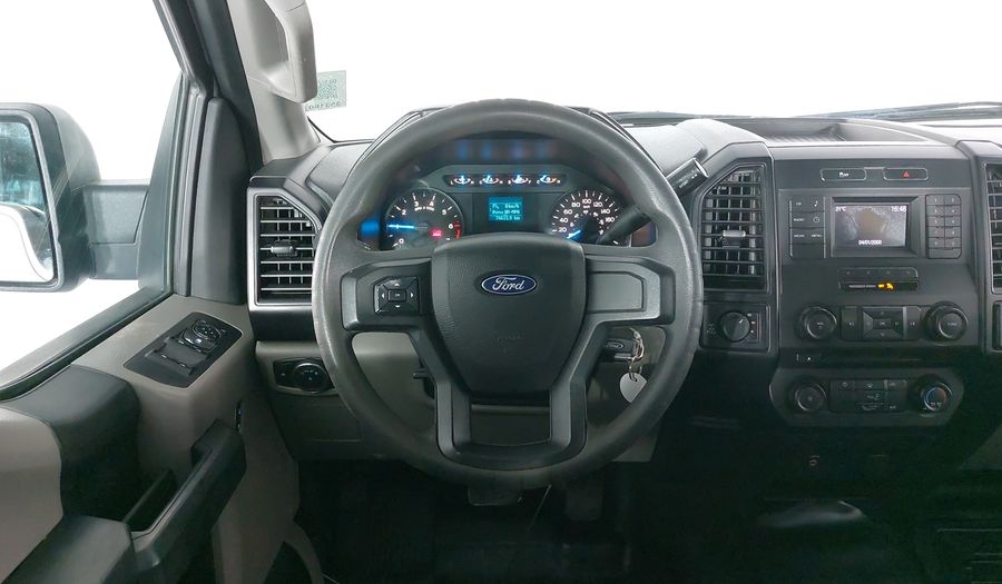 Ford F-150 5.0 XL CREW CAB 4WD V8 AUTO Pickup 2017