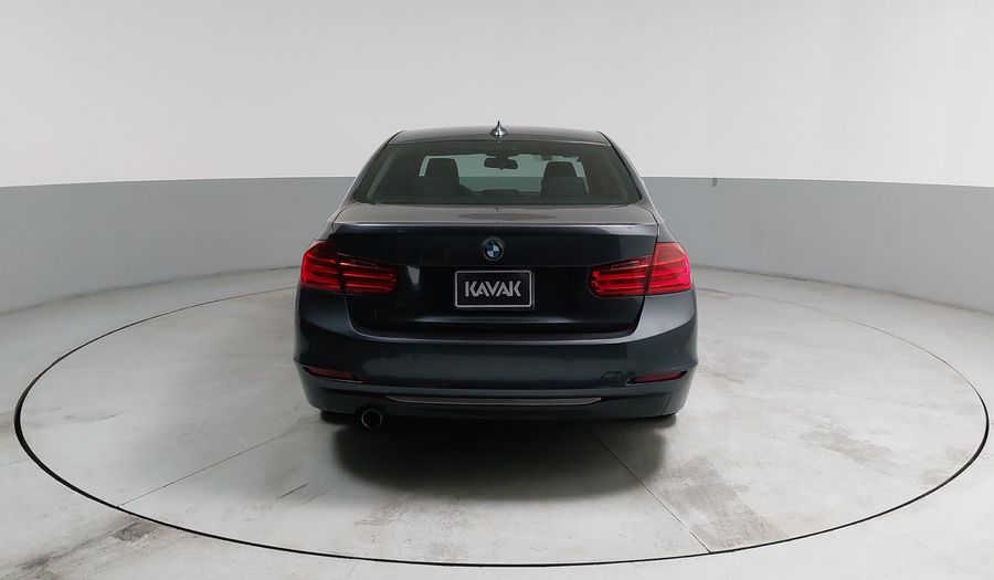 Bmw Serie 3 2.0 320IA LUXURY LINE Sedan 2013