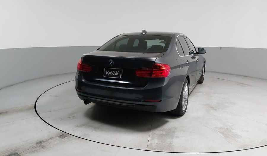 Bmw Serie 3 2.0 320IA LUXURY LINE Sedan 2013