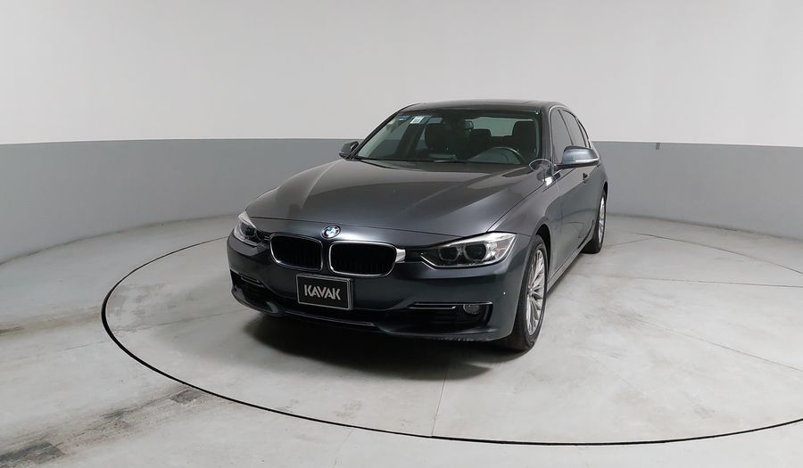 Bmw Serie 3 2.0 320IA LUXURY LINE Sedan 2013