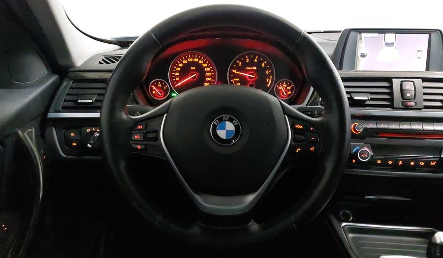 Bmw Serie 3 2.0 320IA LUXURY LINE Sedan 2013