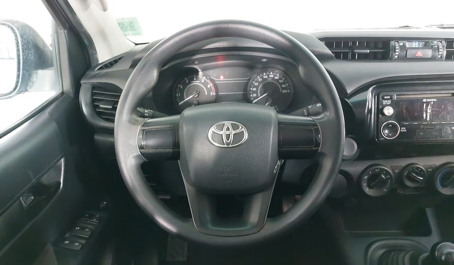 Toyota Hilux 2.7 DOBLE CABINA SR DCAB Pickup 2016