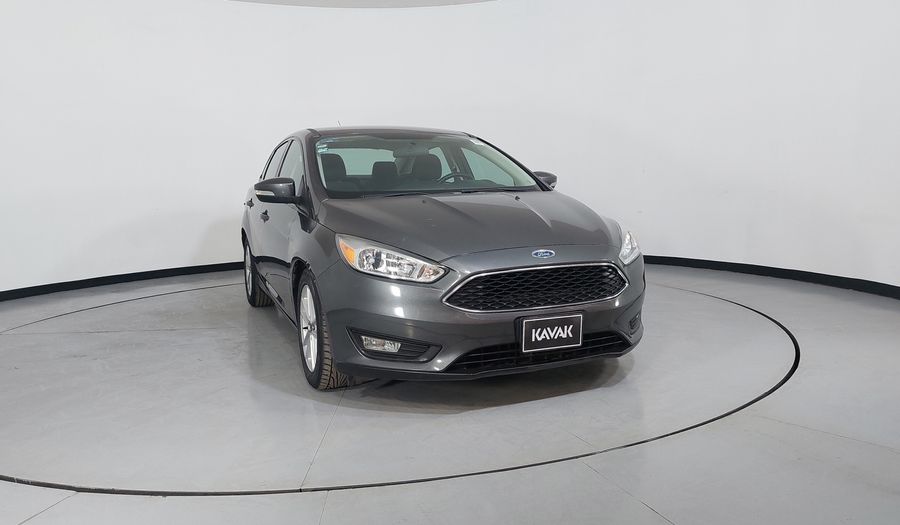 Ford Focus 2.0 SE AT Sedan 2015