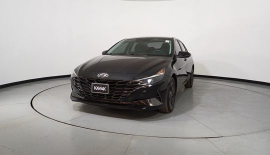 Hyundai • Elantra