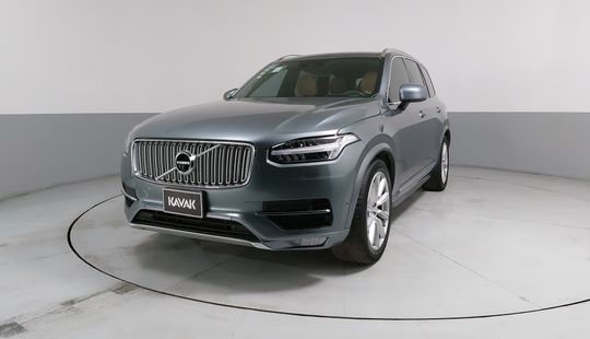 Volvo • XC90