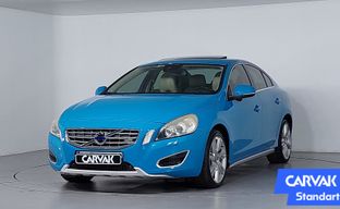 Volvo • S60