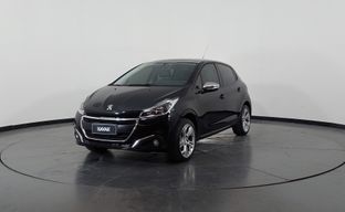 Peugeot • 208