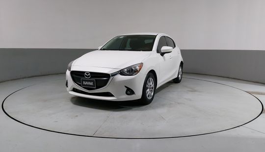 Mazda • Mazda 2