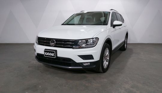 Volkswagen • Tiguan