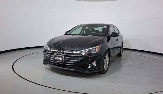 Hyundai • Elantra