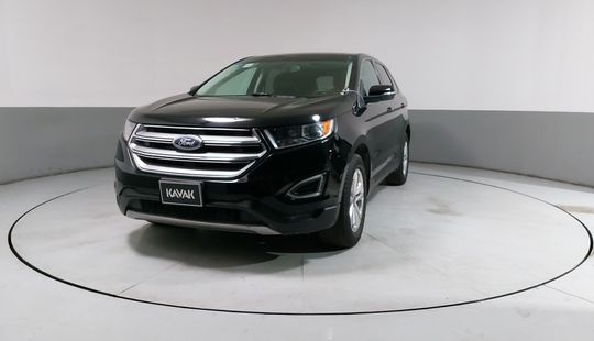 Ford • Edge