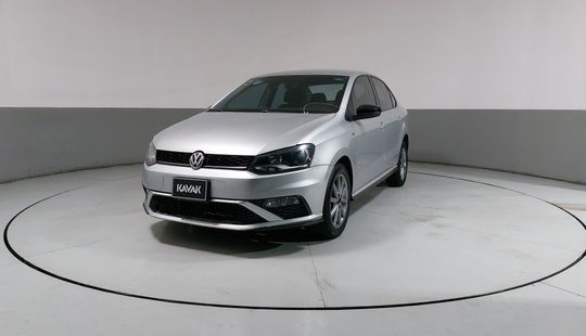 Volkswagen • Vento