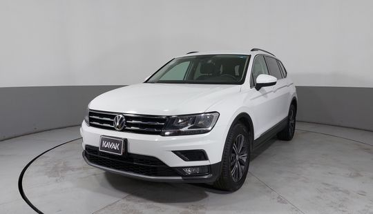 Volkswagen • Tiguan