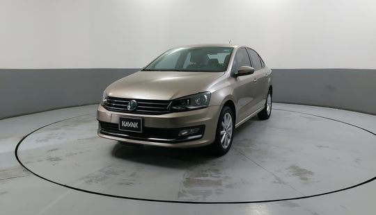 Volkswagen • Vento