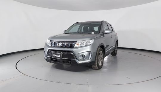 Suzuki • Vitara