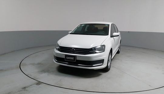 Volkswagen • Vento