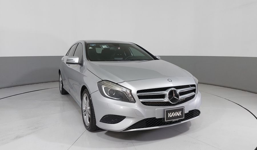 Mercedes Benz Clase A 1.6 200 Hatchback 2016