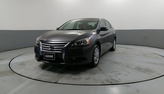 Nissan • Sentra