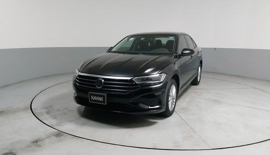 Volkswagen • Jetta