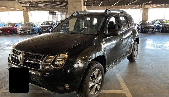 Renault • Duster