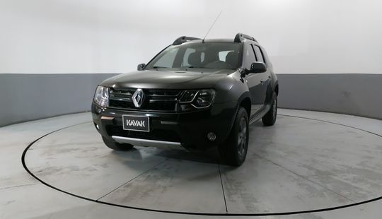 Renault • Duster