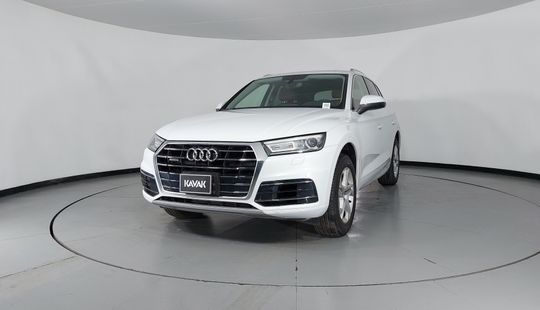 Audi • Q5