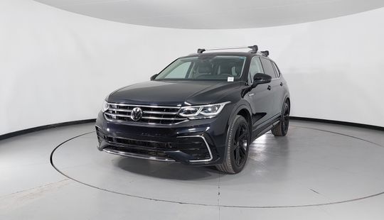 Volkswagen • Tiguan