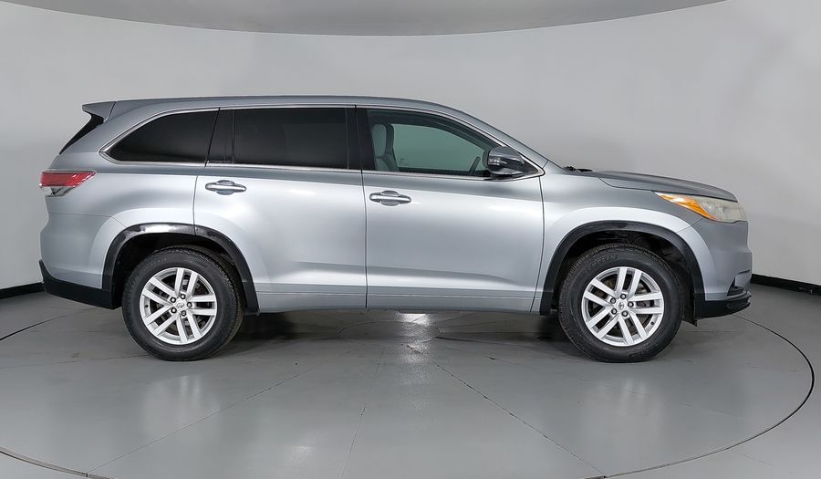 Toyota Highlander 3.5 LE AT Suv 2015