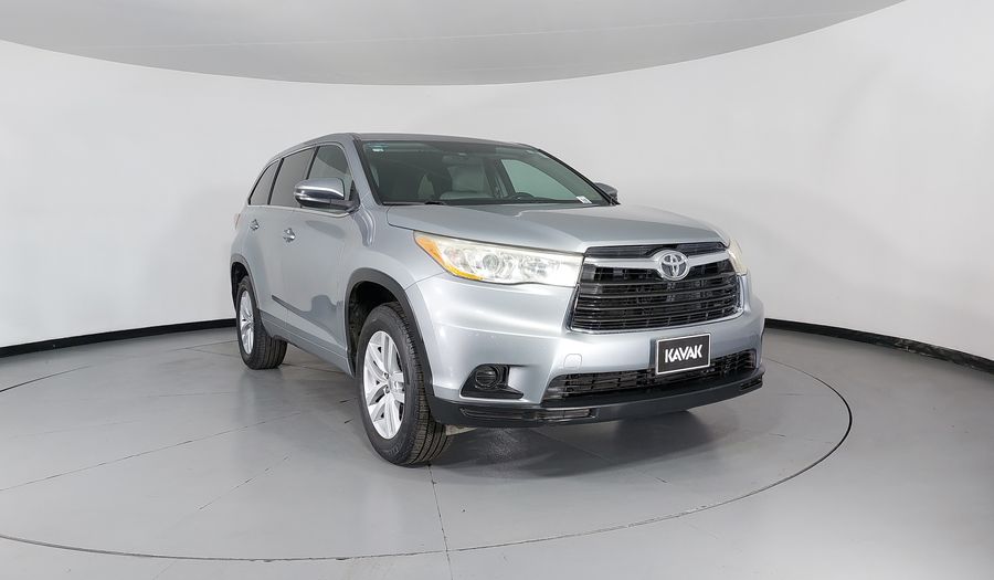 Toyota Highlander 3.5 LE AT Suv 2015