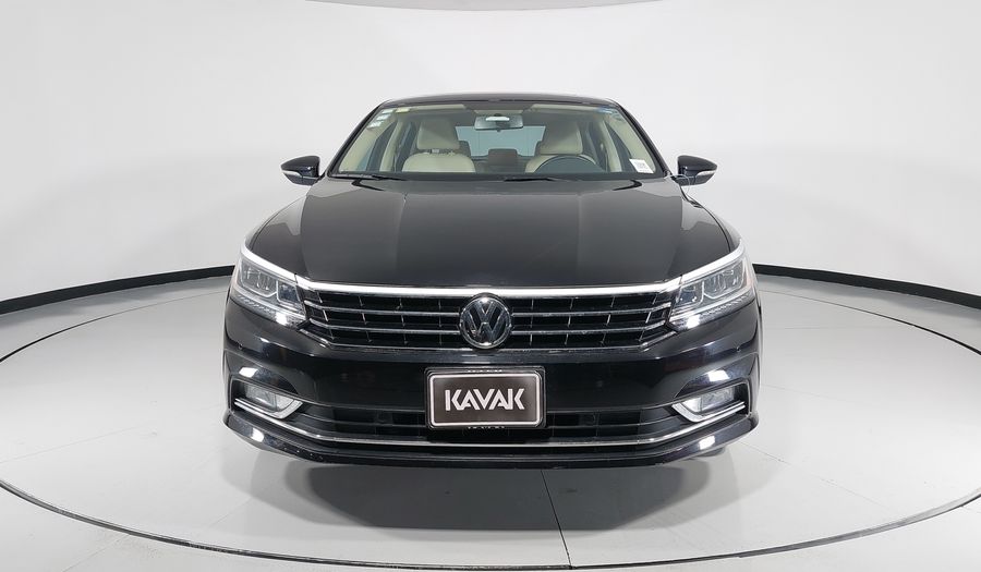 Volkswagen Passat 2.5 SPORTLINE AUTO Sedan 2018