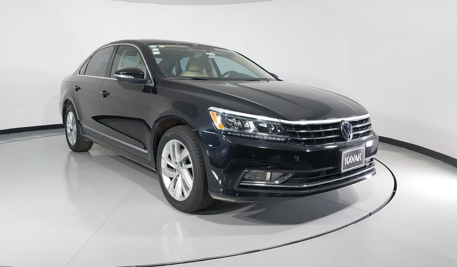 Volkswagen Passat 2.5 SPORTLINE AUTO Sedan 2018