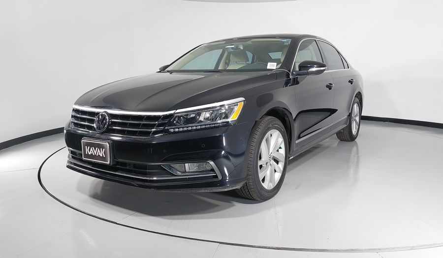 Volkswagen Passat 2.5 SPORTLINE AUTO Sedan 2018