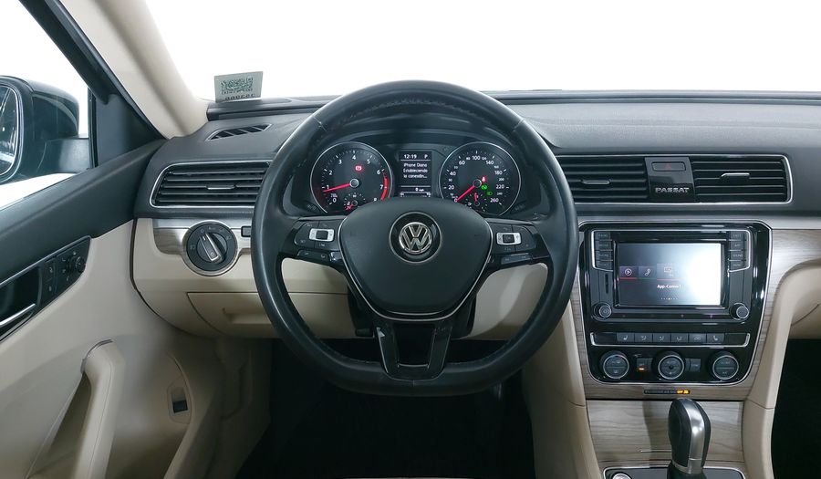 Volkswagen Passat 2.5 SPORTLINE AUTO Sedan 2018