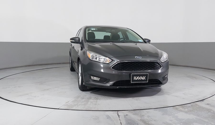 Ford Focus 2.0 SE AT Sedan 2015