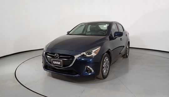 Mazda • Mazda 2