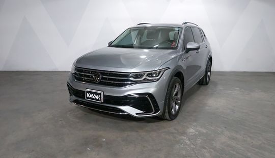 Volkswagen • Tiguan