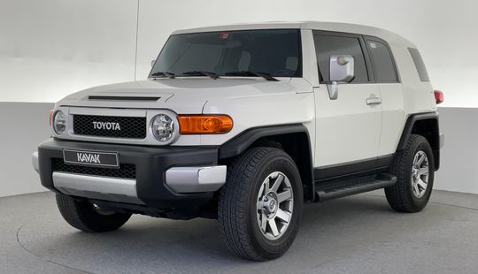 Toyota • FJ Cruiser