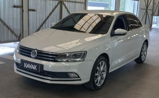 Volkswagen • Jetta