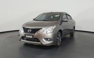 Nissan • Versa