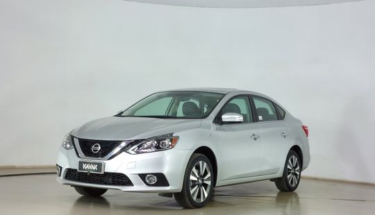 Nissan • Sentra